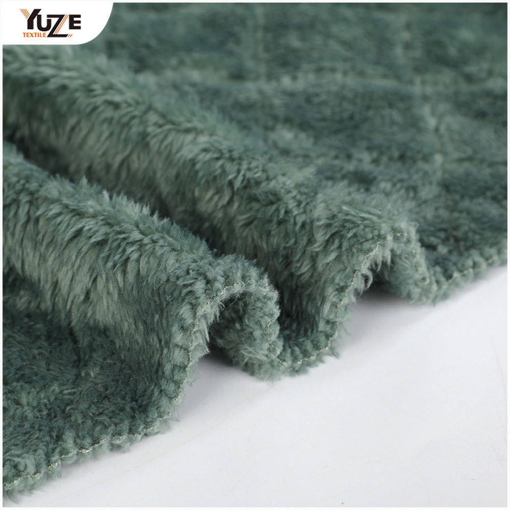 YZK-110283-2 Knurling Fleece Coral